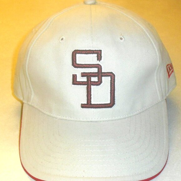San Diego Padres New Era Red SD Logo Vintage 90s Mens Strapback hat cap New Mlb - Picture 1 of 5